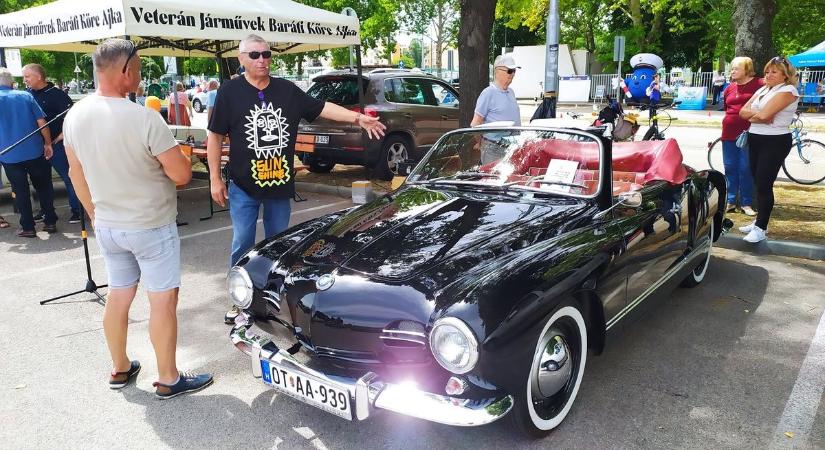 Érdemes lesz jól körülnézni Ajkán: veterán autók, motorok és traktorok érkeznek a városba