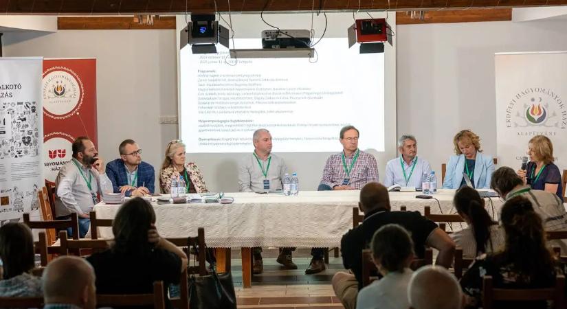 Jógyakorlatok a Nyárádmentén - VI. Erdélyi Hagyományok Háza Szabadegyetem