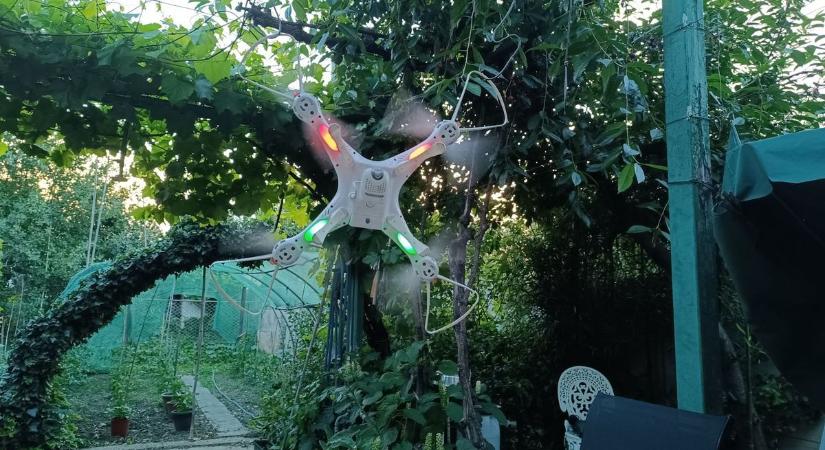 Ha repülni tilos, hűsíteni még szabad! Így lehet egy drónból high-tech kerti ventilátor (videó)