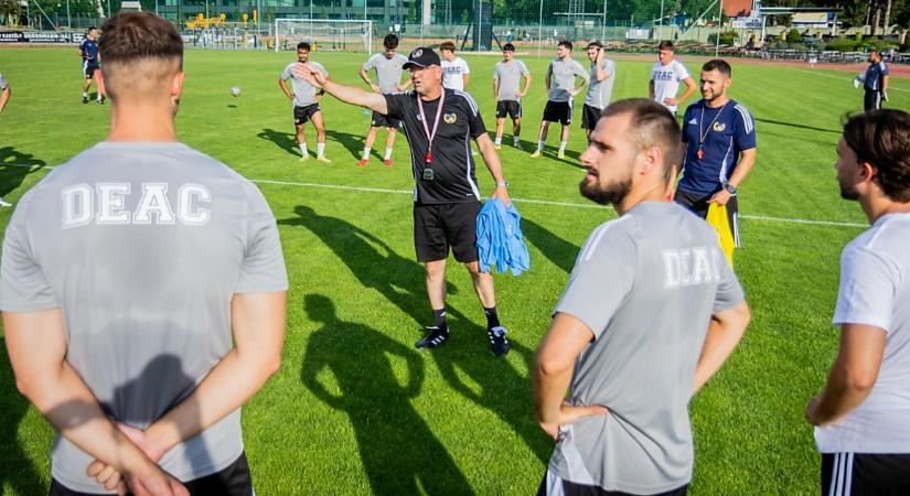 Kőkemény öt hét következik, belekezdett a munkába Kondás Elemérrel a DEAC