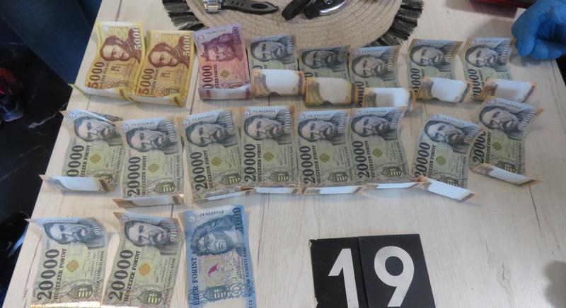40 gramm fű és 1 kiló amfetamin-származék