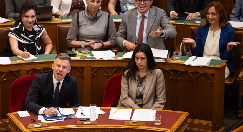 Novák Katalin, Sulyok Tamás és Schmitt Pál juttatásait is elvenné Magyar Péter