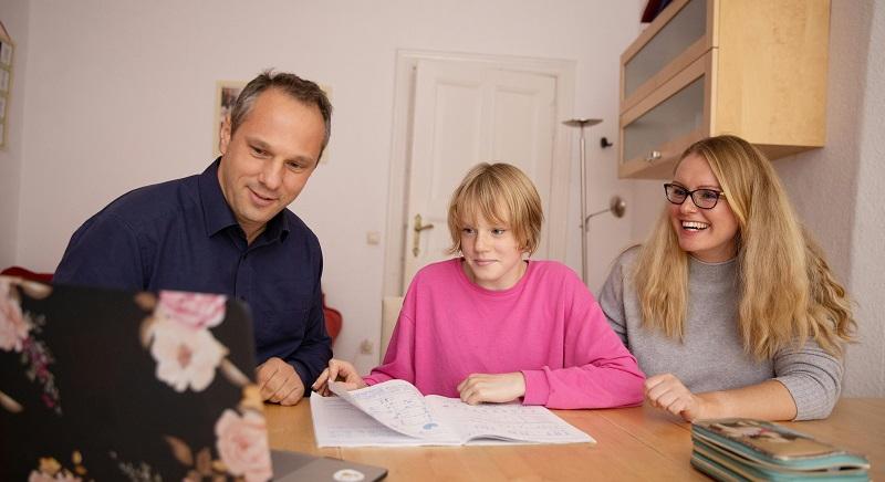 Változás a hazai internetezők szokásaiban – Tanulásra is használjuk a mesterséges intelligenciát (SZAVAZZ!)