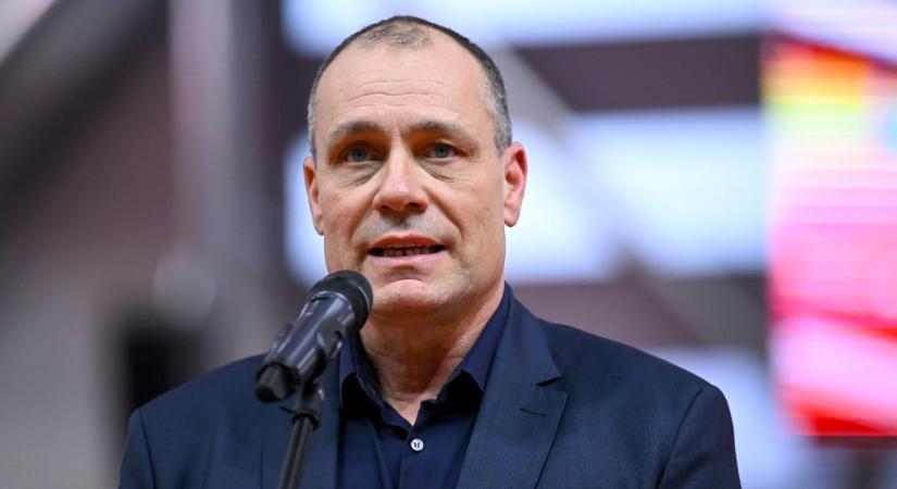 Atlétika: lemondott az elnök, azt akarja, hogy az elnökség is kövesse a példáját