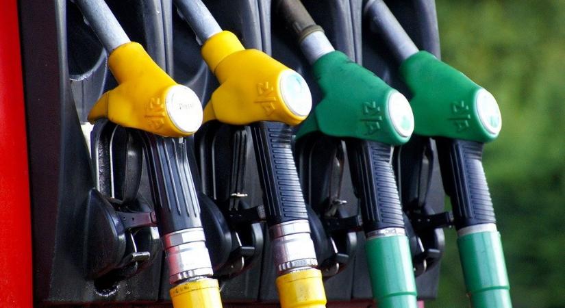 Az Országgyűlés elfogadta a hatósági üzemanyagár megszüntetéséről szóló törvényt