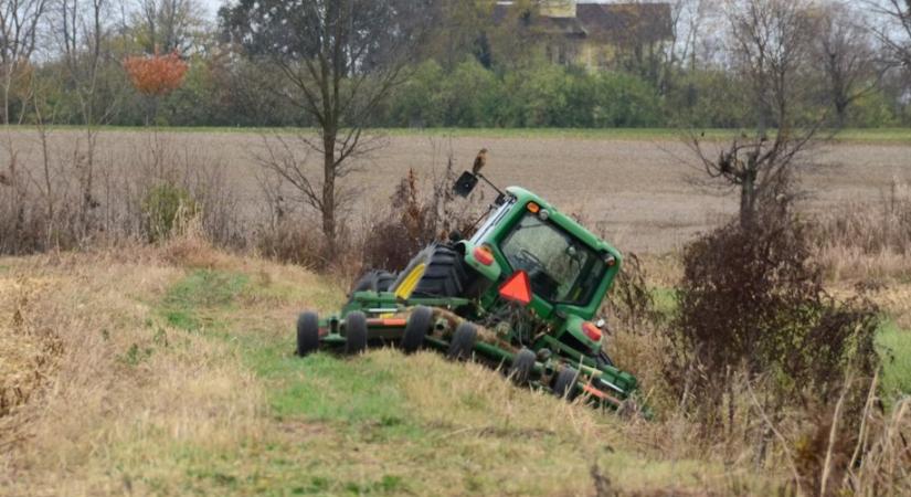 Traktor alá szorult egy 66 éves férfi, nem lehetett megmenteni az életét