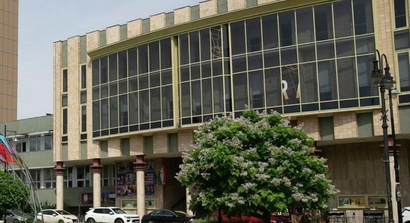 Ezekre a klimatizált helyekre bárki betérhet Kecskeméten a hőség elől