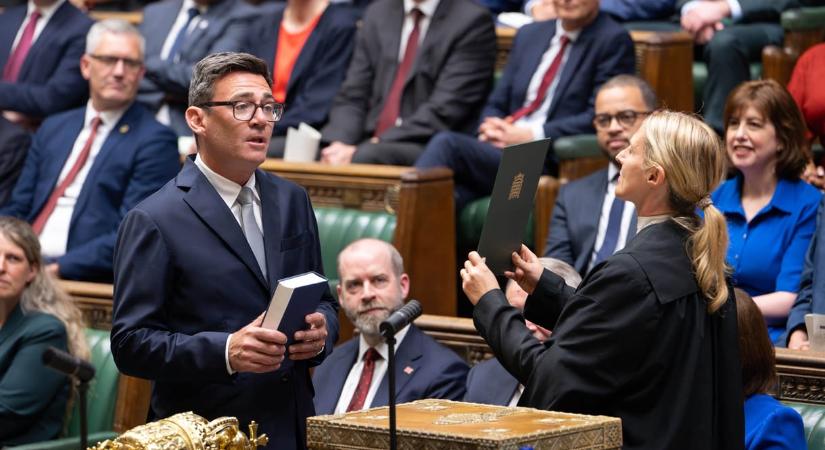 A vártnál előbb lehet új kormányfője a briteknek, de ez sem garancia semmire