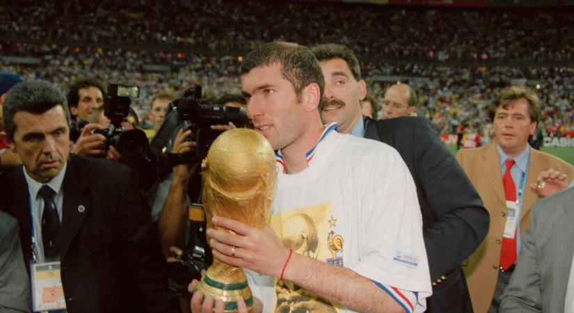 Ma 54 esztendős az egykori francia klasszis, Zinédine Zidane!
