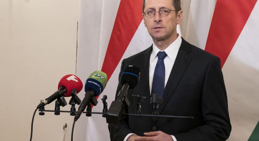 Varga Mihály szerint még az árrésstopok azonnali kivezetése sem veszélyeztetné az árstabilitást