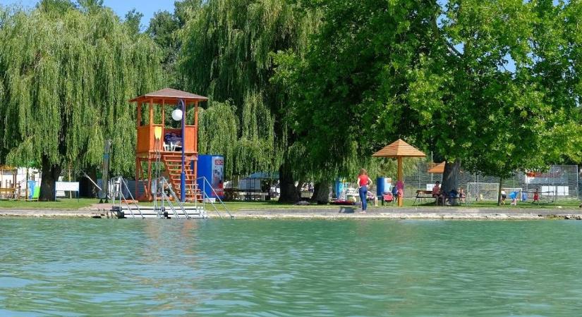 Aranyhíd strand: Óriási vitát generált az új balatonfüredi fürdőhely