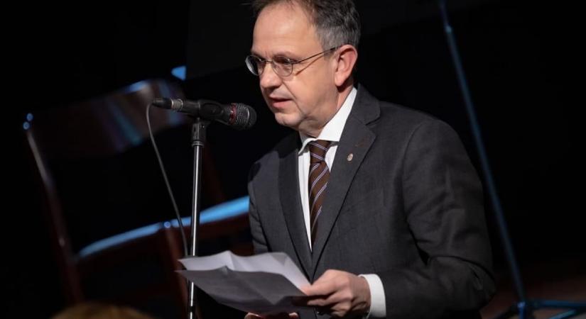 NKA-botrány: A 24.hu szerint őrizetbe vették Bús Balázst, és még öt embert
