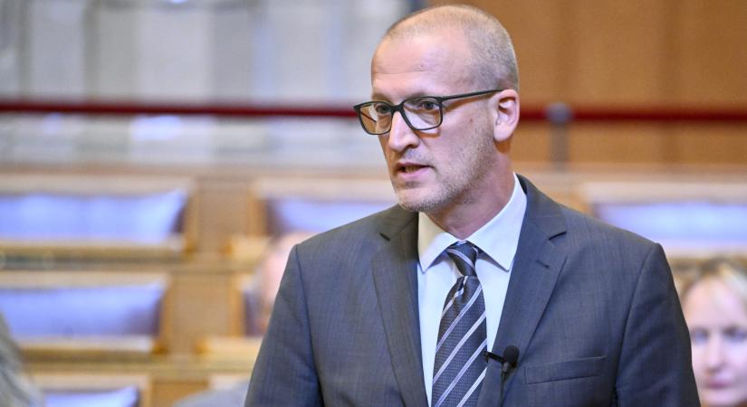 Megszólalt Tarr Zoltán: hat embert őrizetbe vettek a 17 milliárd forintnyi NKA-pénzek ügyében