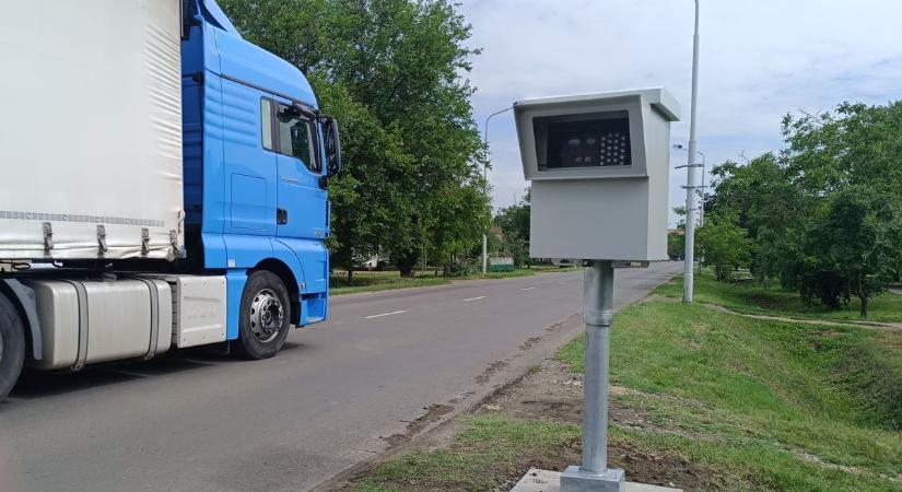 Vége lehet az utcai száguldozásnak, új fegyvert vetettek be Makón