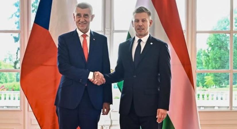 Gödöllőn döntik el a visegrádi négyek, merre tovább!