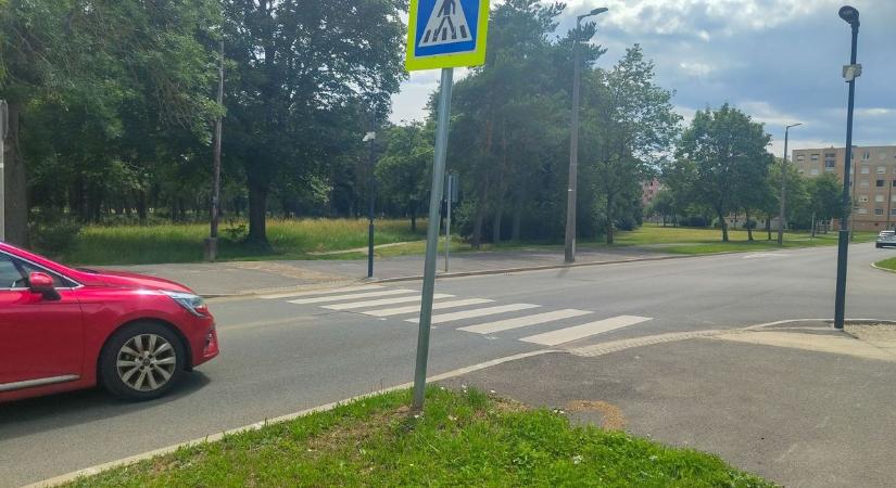 Újabb okoszebrák jöhetnek Vas megyébe, de komoly problémák merültek fel