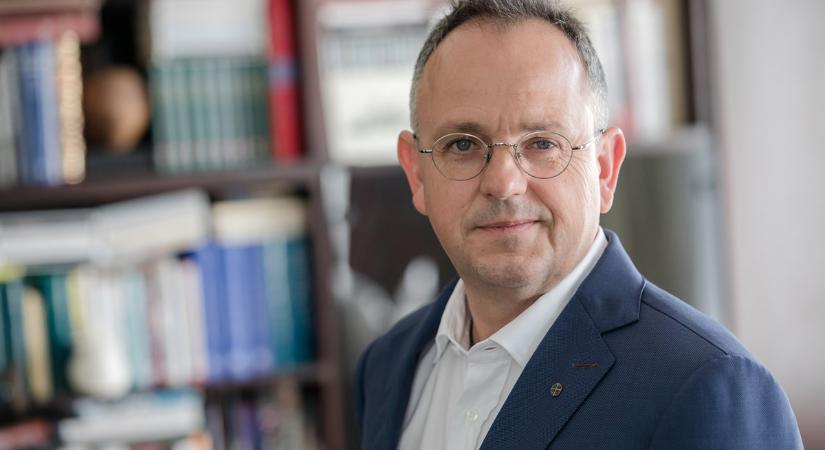 Őrizetbe vették Bús Balázst is