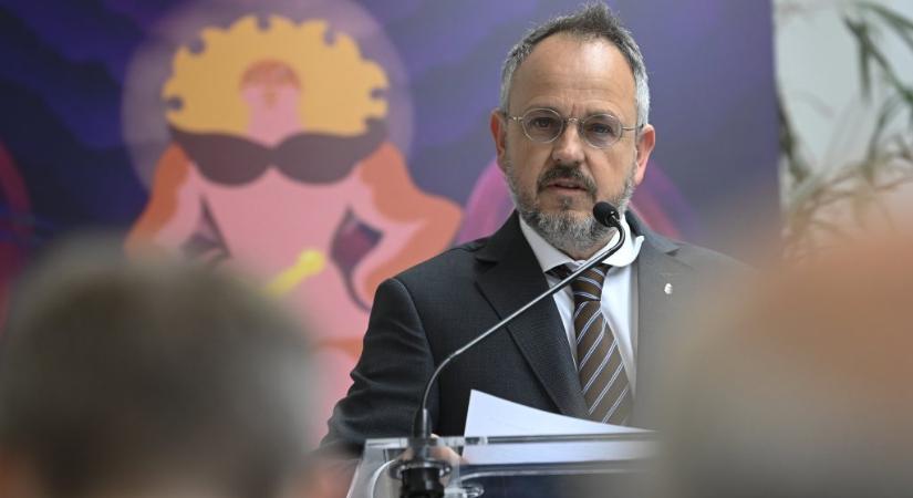 A Fidesz szerint a modernkori ÁVH megvalósulása az, hogy Bús Balázsékat őrizetbe vették az NKA-botrány miatt