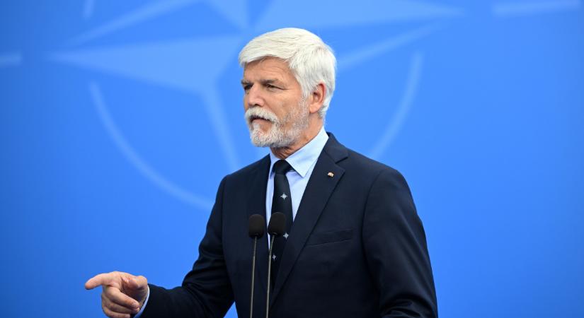 Csehországban alkotmányos vita robbant ki a törökországi NATO-csúcs miatt