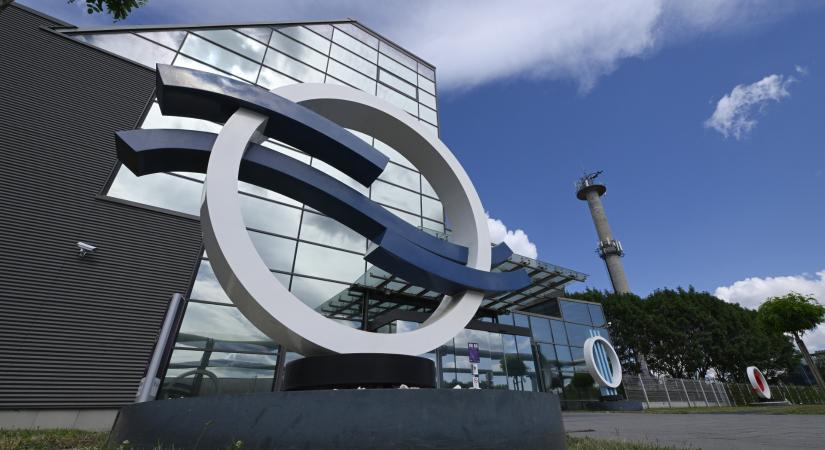 Elárulta a miniszter, mit tesznek most a közmédiával - Fejek fognak hullani
