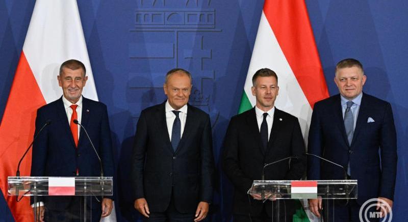 Fico a V4 csúcstalálkozón kijelentette, itt nem beszélnek a megosztó témákról