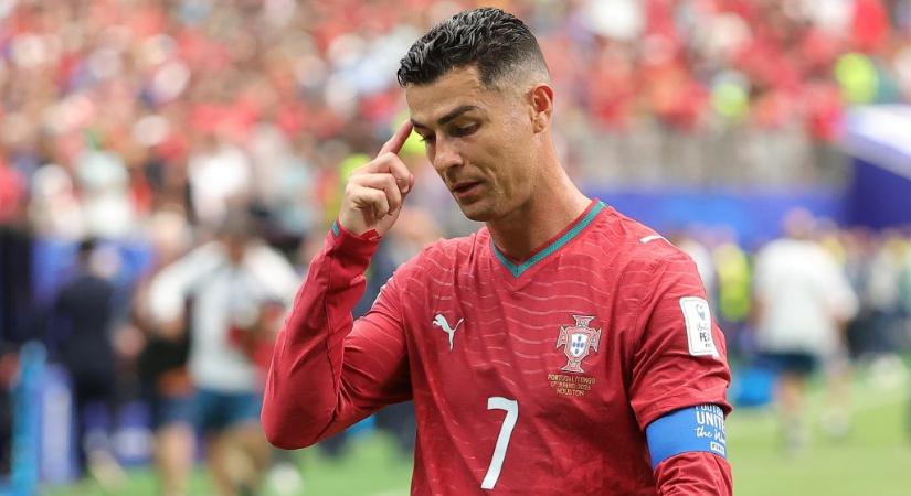 „Nem érdekel Messi” – Ronaldónak sötét hete volt a vb-rajton