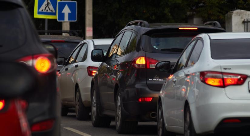 Több budapesti kerületben is forgalomkorlátozás lesz hétvégén, így változik a közlekedés