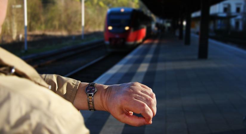 Órákra leállt a teljes németországi vonatközlekedés