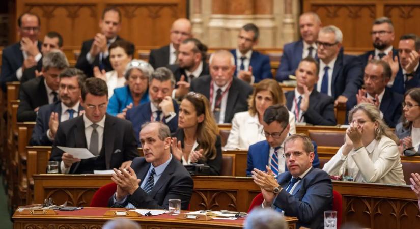 Új bizottság létrehozását kezdeményezi a Tisza az ügynökakták felülvizsgálatára