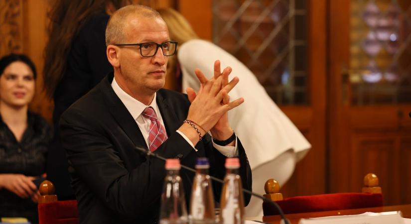 Tarr Zoltán bejelentette, ez történik, miután leváltják a közmédia jelenlegi vezetőit