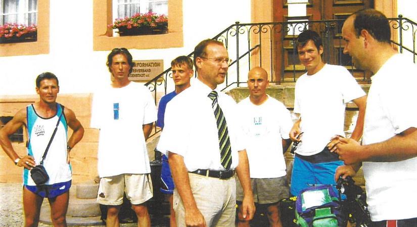 Elképesztő, hogy mit tettek a vb alatt a bagodiak! 1000 kilométeres váltófutás a fociláz jegyében