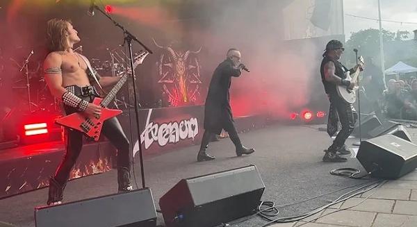 Neves vendégekkel ünnepelte a 45 éves Welcome To Hell albumot Mantas és Abaddon (videó)