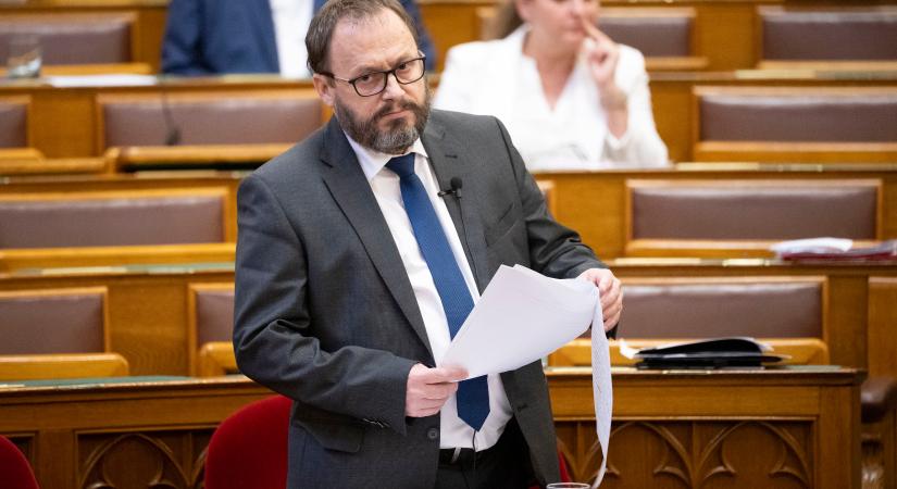 Nem szabadul a Mol az extraprofitadótól, sőt, szigorít a kormány