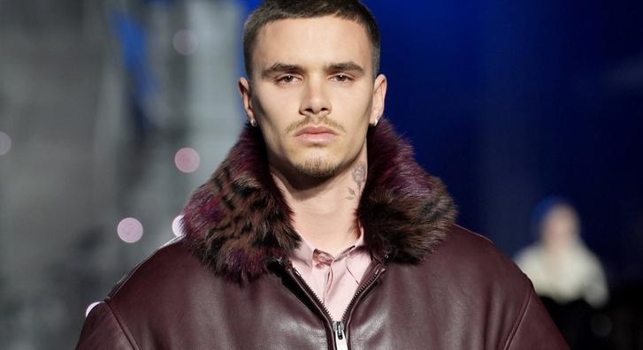 Színészi karrierbe kezd Romeo Beckham, már megvan, milyen filmben láthatjuk őt elsőként