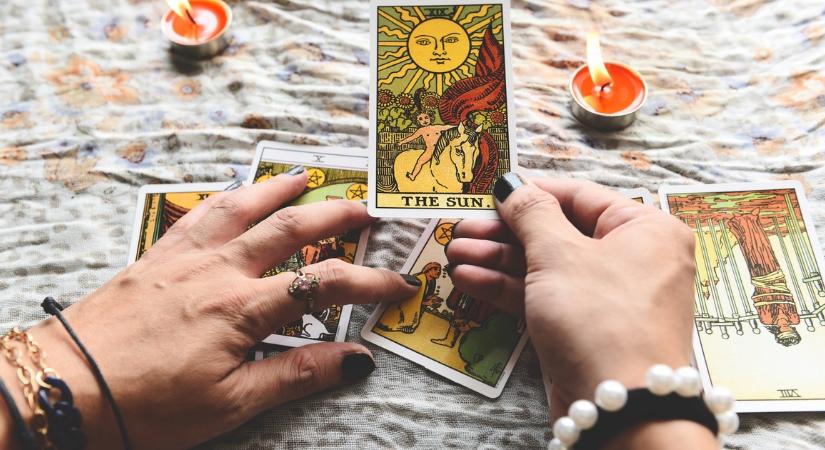 Megérkezett a nagy napi tarot-horoszkóp minden csillagjegynek június 24-ére: neked mit osztott a sors a mai napra?