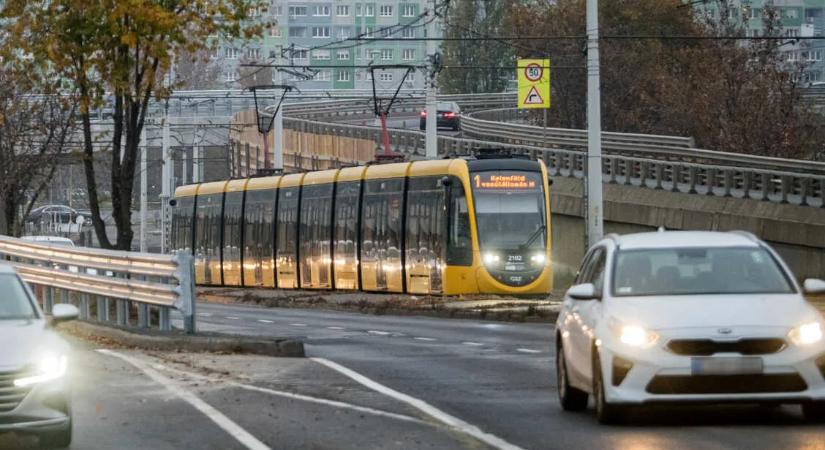 Döntsünk közösen a Pacsirtamező utcára tervezett villamosfejlesztésről