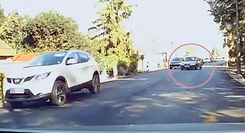 Így okoznak egyre több galibát a szabálytalan sofőrök a szombathelyi útfelújításnál - videó