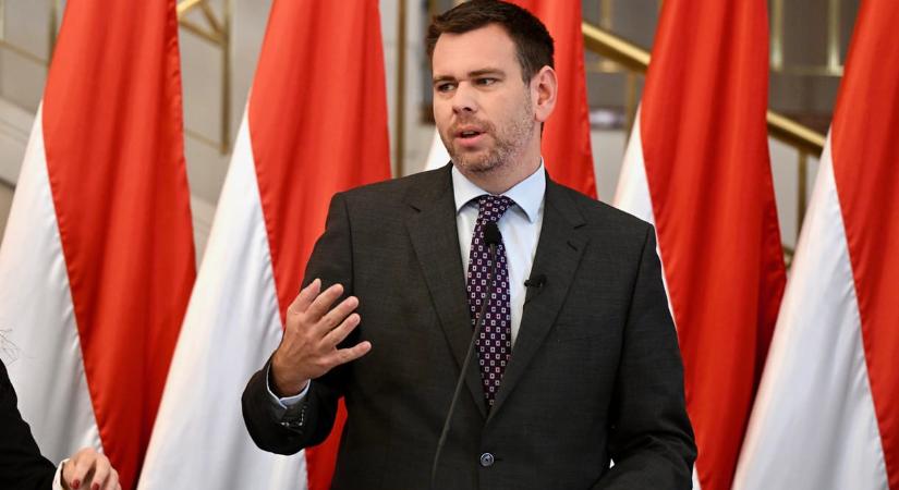 Vitézy Dávid: Újra vizsgáztatnak IC- és hálókocsikat a Dunakeszi Járműjavítóban
