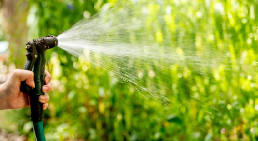Fokozott terhelés alatt a vízhálózatok: üzentek a szolgáltatók