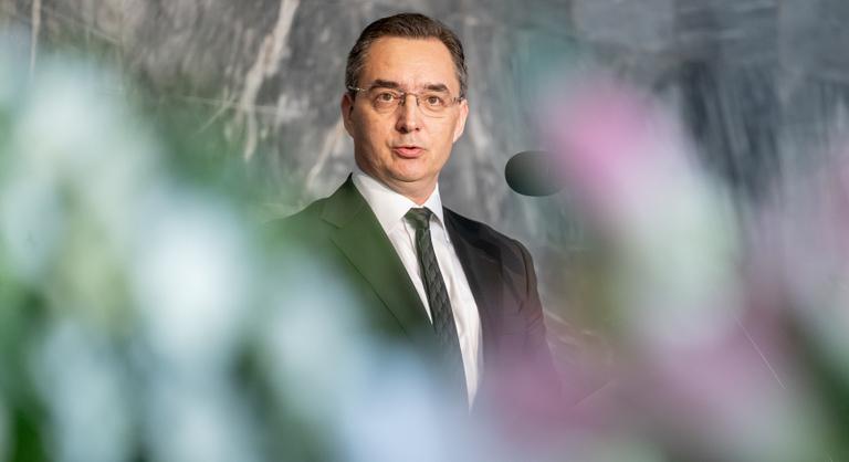 Feljelentést tettek a debreceni akkumulátorgyár ügyében, a fideszes polgármester vizsgálatot követel