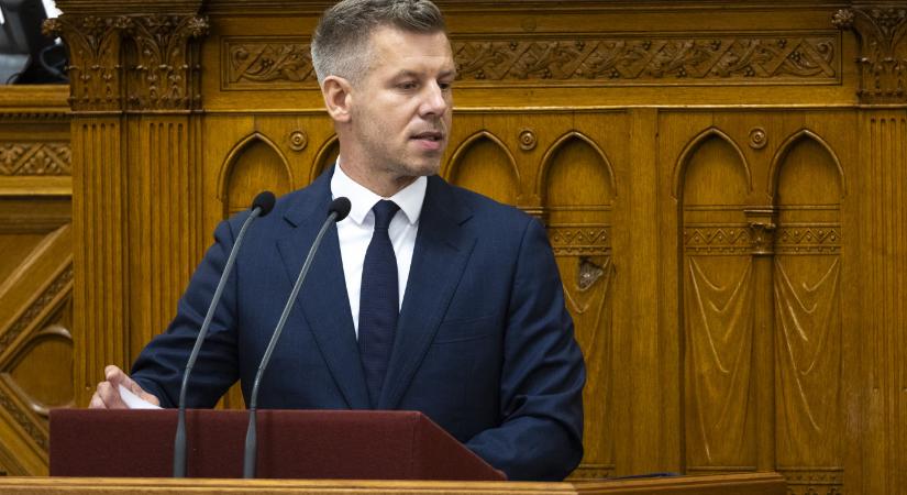 Orbán meg akarta kötni a következő tíz kormány kezét, Magyar Péterék most szétzúzzák ezt a tervet