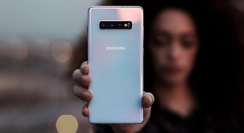 Nagyon durva biztonsági hibát találtak a Samsung Galaxy telefonokban