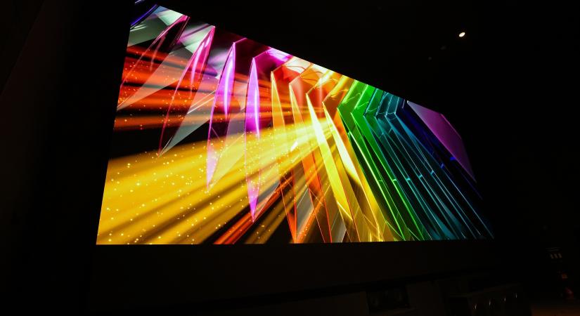 Hamarosan megnyílik a Lurdy Moziban Magyarország első Samsung Onyx LED moziterme, ami pazar látványvilágot és kényelmet ígér