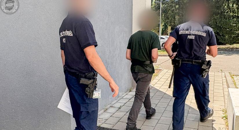 Öltözőszekrényében is tárolt emberi maradványokat a budai kannibál - Kiderítettük, melyik temetőből ásta ki a testrészeket