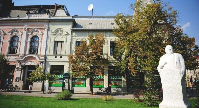 Márki-Zay Péterék terve: csak 10 évvel a halála után lehessen valakiről közterületet elnevezni