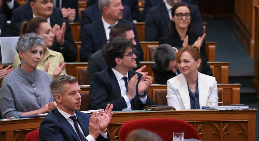 Nincs megállás: jövő héten rendkívüli ülés jön a parlamentben, több törvényt is átvinne a Tisza