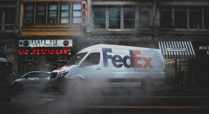 Nagyobb forgalom, kisebb profit – Így teljesített a FedEx a negyedévben