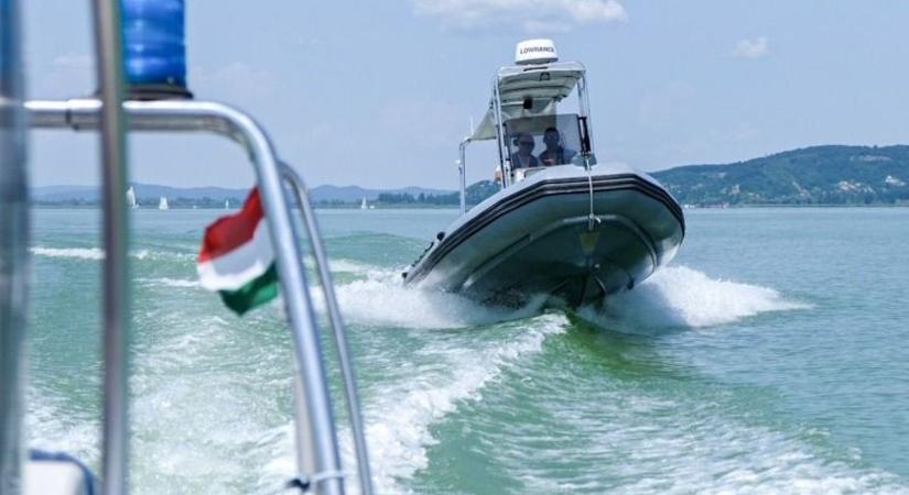 Tehetetlenül sodródott a nyílt vízen a 81 éves balatoni szörfös, esélye sem volt egyedül partot érni