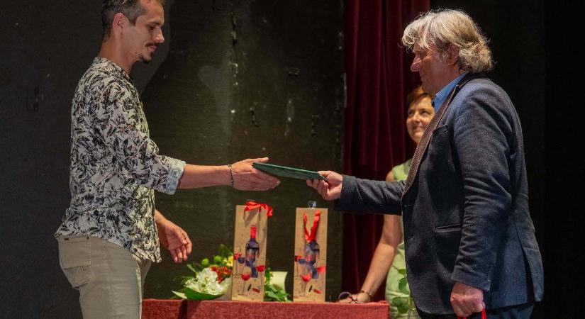 Új korszak kezdődik a Gárdonyi Géza Színházban