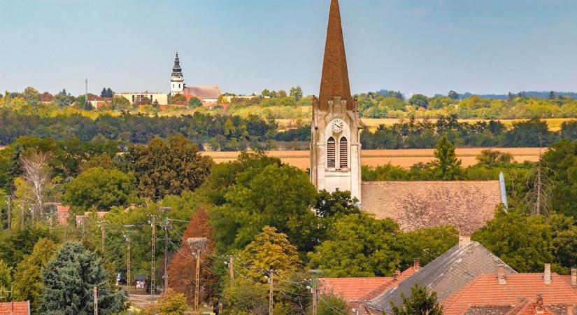 Döntöttek a lakók: 74 év után visszakéri régi nevét a község, amit még Rákosiék vetek el tőlük